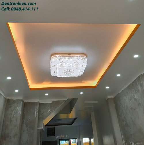 Trang chủ 199 den-led-op-tran-doi-mau